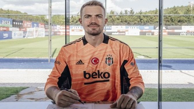 Beşiktaş Mert Günok transferini açıkladı