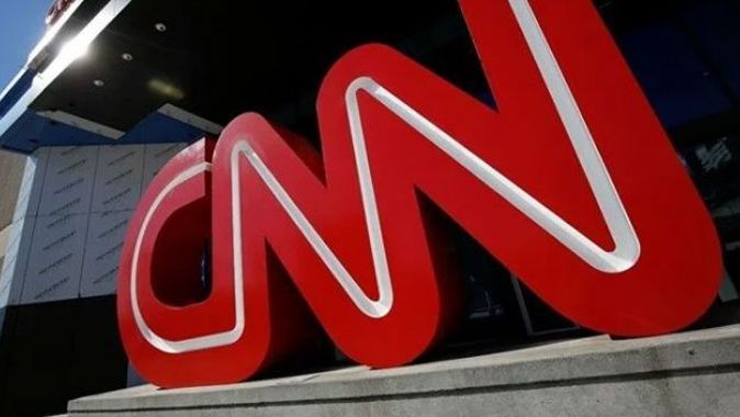 CNN işe aşısız gelen 3 çalışanını kovdu