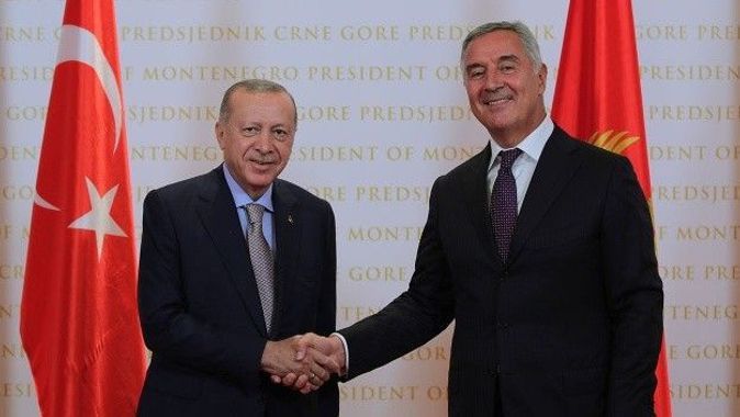 Cumhurbaşkanı Erdoğan Karadağ&#039;da: Sorumluluğumuz var
