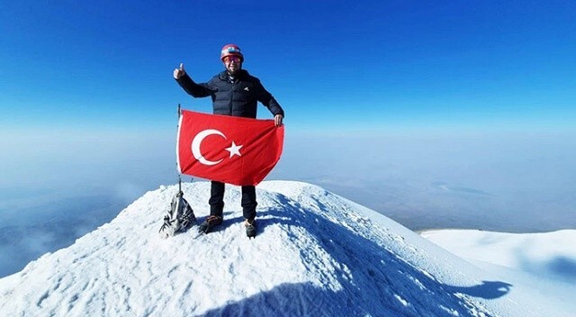 Yapamazsın dediler! O ise Türkiye’nin en yüksek dağına tırmandı