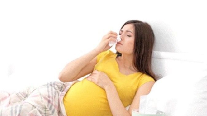 Aşısız hamilelerde ölü doğum iki kat arttı