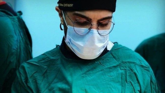 Doktor Ertan İskender&#039;i bıçaklayan saldırgana dava açıldı