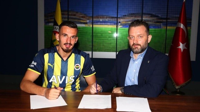 Fenerbahçe Mergim Berisha transferini duyurdu
