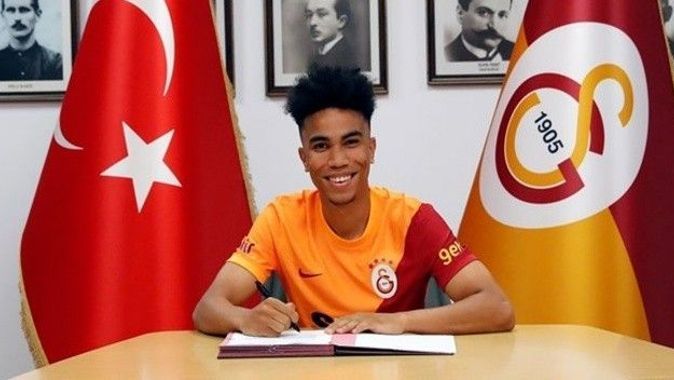 Galatasaray&#039;a bir transfer daha