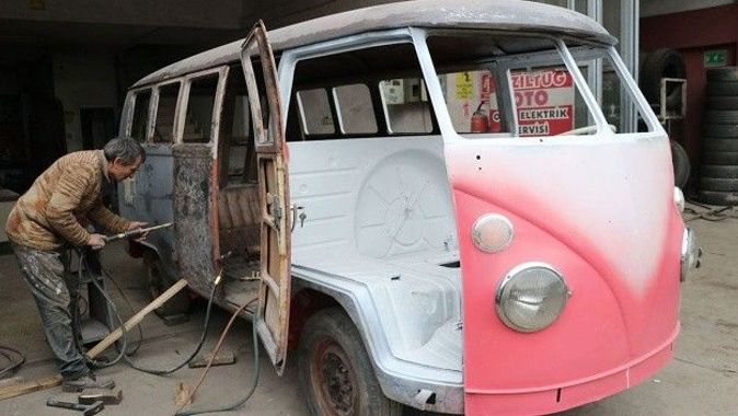 Hurda minibüs tamir edilmesi için Almanya&#039;dan Zonguldak&#039;a getirildi