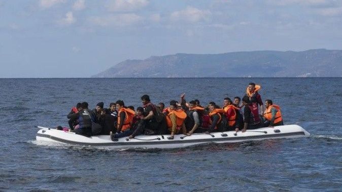 Marmaris&#039;te 10 göçmen daha kurtarıldı