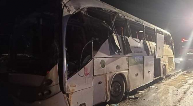 Mısır&#039;da otobüs devrildi! 12 ölü 38 yaralı var