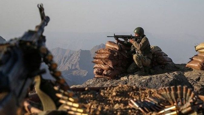 PKK&#039;ya pençe darbesi! 4 terörist öldürüldü