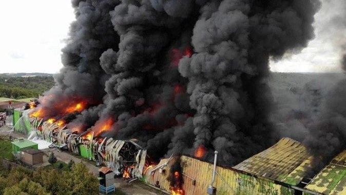 Şile&#039;de yangın: Fabrika küle döndü