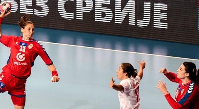 A Milli Kadın Hentbol Takımı, Sırbistan&#039;dan mağlup döndü