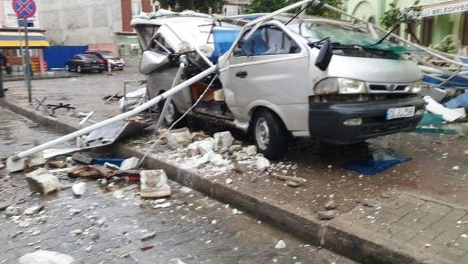 Aydın&#039;ı fırtına vurdu: 7 kişi yaralandı