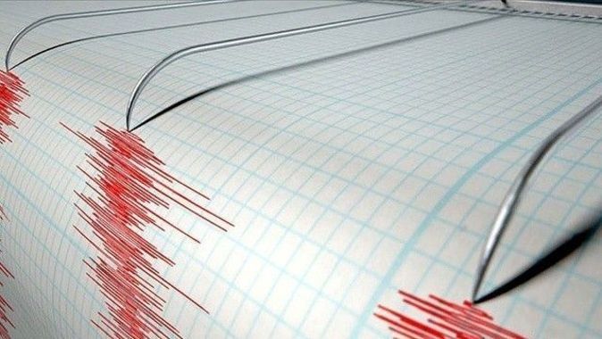 İran’da deprem paniği: 5.1 ile sallandılar