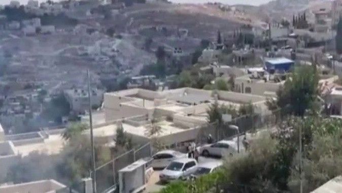 İşgalci İsrail bu defa okula saldırdı
