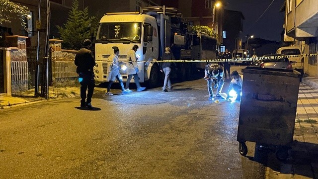 İstanbul&#039;da ailesine ateş açan adam sokaktaki bekçileri yaraladı