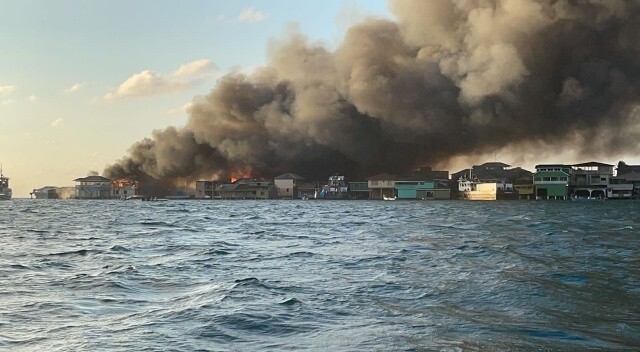 Karayipler’de yangın: 200’den fazla ev ve işyeri hasar gördü