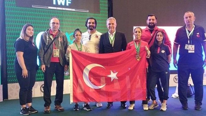 Milli halterci Medine Bilicier dünya ikincisi oldu