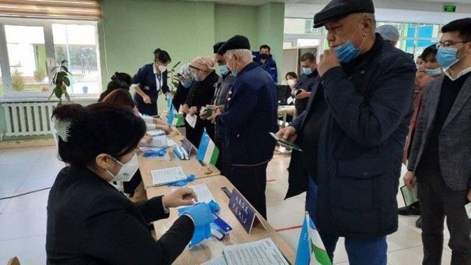 Özbekistan yeni cumhurbaşkanını seçiyor