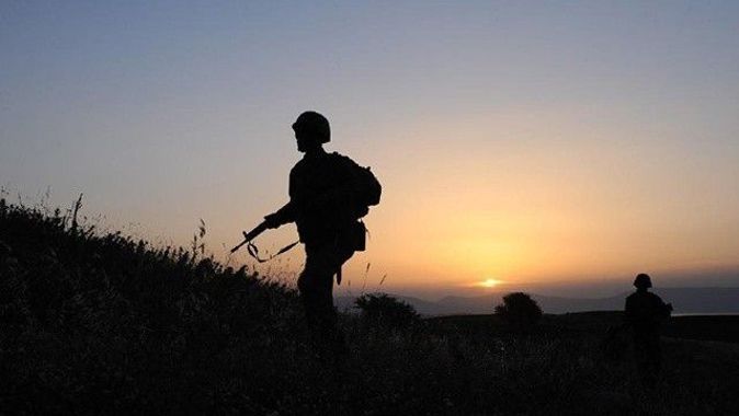 PKK eriyor! 4 terörist daha teslim oldu