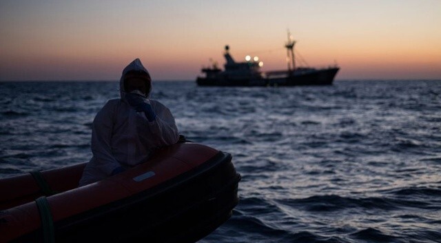Akdeniz&#039;de 244 düzensiz göçmen kurtarıldı