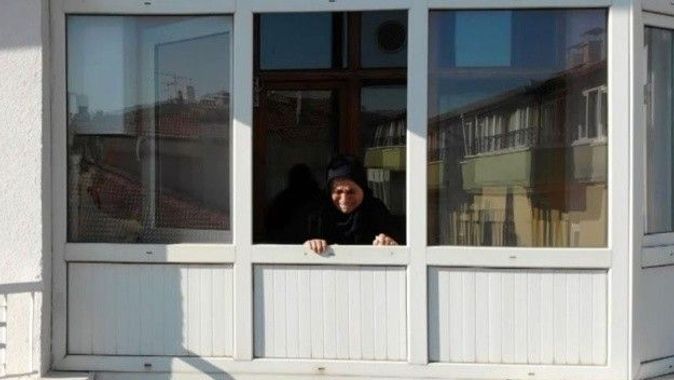 Aksaray’da bir annenin çaresizliği: Psikolojik tedavi gören oğlu tarafından mutfağa kilitlendi