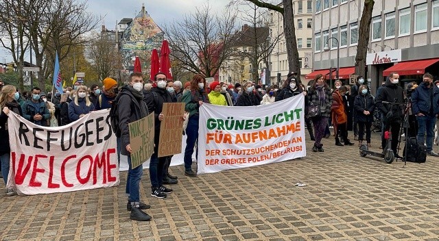 Almanya’da Belarus-Polonya sınırındaki göçmenler için destek gösterisi düzenlendi