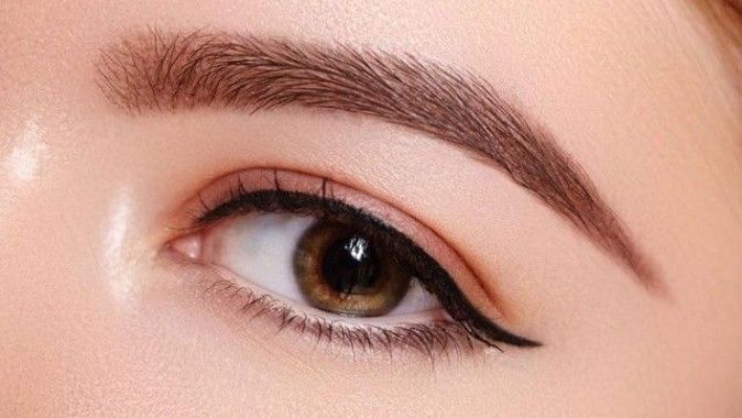 Anlamlı bakışlara eyeliner dokunuşu | Eyeliner nasıl çekilir