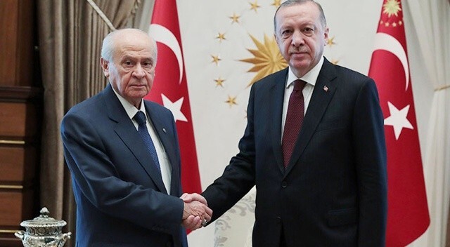 Bahçeli, Cumhurbaşkanı Erdoğan&#039;ı tebrik etti