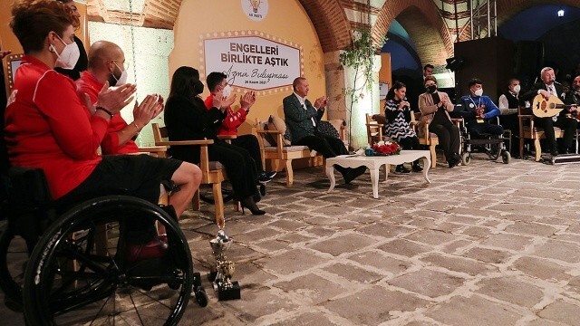 Erdoğan izmir’de engelli vatandaşlarla buluşmasında duyurdu: Rekor üstüne rekor kırdık
