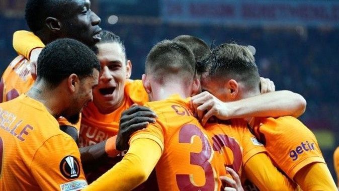 Galatasaray, UEFA Avrupa Ligi&#039;nde gruptan çıkmayı garantiledi