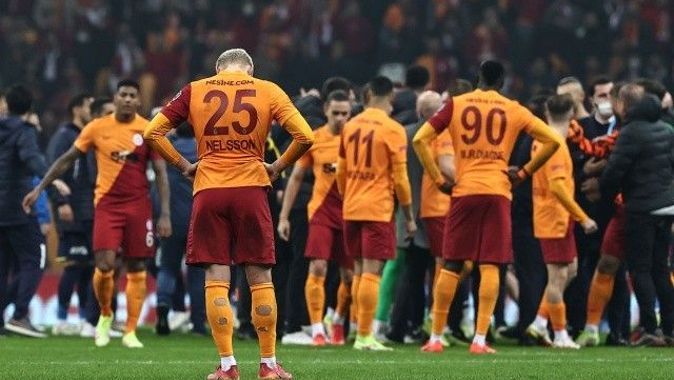 Galatasaray yönetiminin hakem isyanı sürüyor