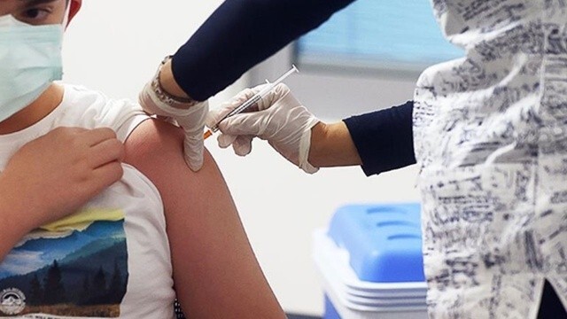 İsrail, 5-11 yaş grubu için Covid-19 aşı onayı verdi