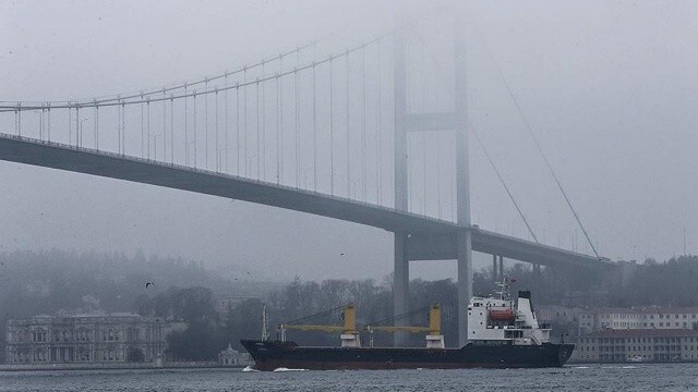 İstanbul Boğazı çift yönlü olarak trafiğe kapatıldı