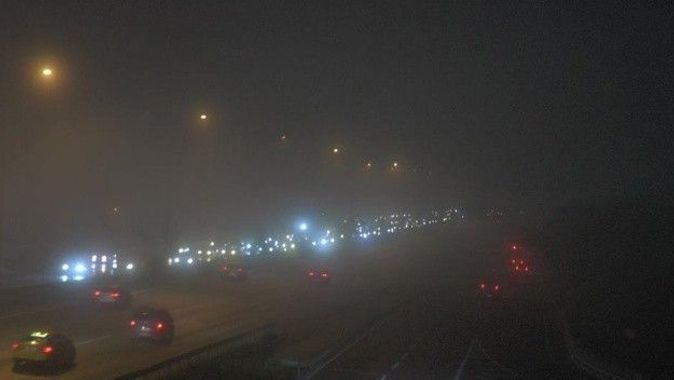 İstanbul’da sis etkili oldu, Kız Kulesi gözükmedi