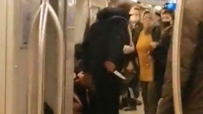 Kadıköy metrosundaki bıçaklı saldırı &#039;güvenlik zafiyeti&#039; tartışmasına neden oldu