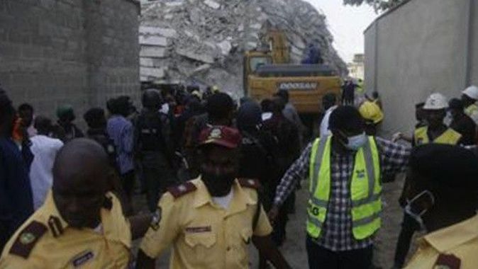 Nijerya&#039;da inşa halindeki 21 katlı bina çöktü