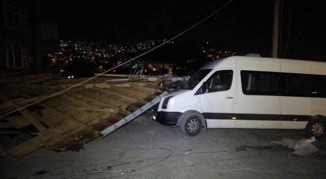 Trabzon&#039;da şiddetli fırtına hayatı olumsuz etkiledi