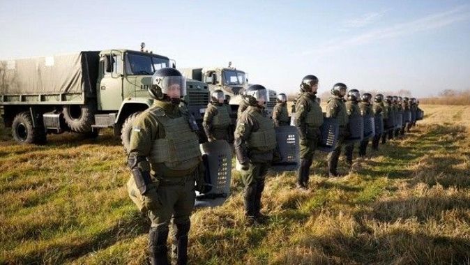 Ukrayna’dan göçmen krizine önlem: Belarus sınırına 8 bin 500 asker gönderilecek