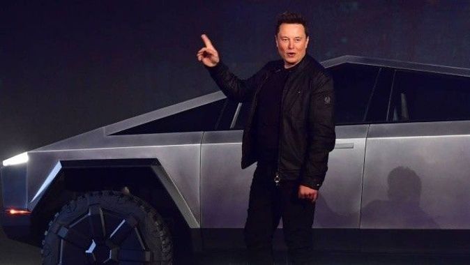 Elon Musk, Tesla Cybertruck&#039;tan memnun kalmadı!