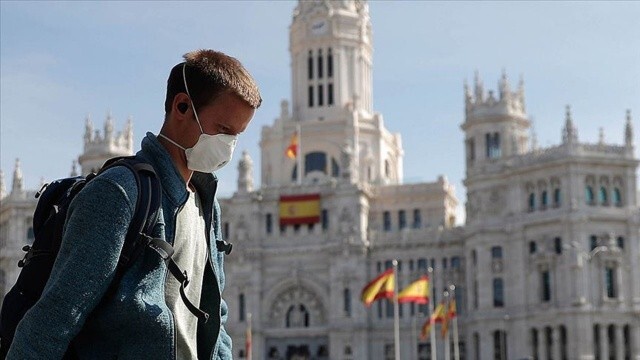 İspanya 10 günlük karantina süresini 7 güne indirdi