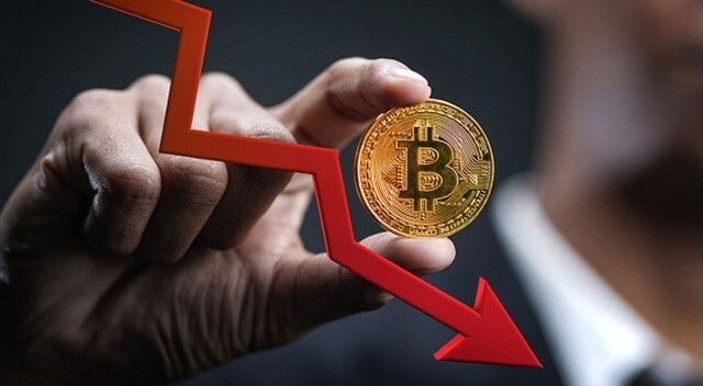 Kripto para piyasasında sert dalgalanmalar sürüyor: Bitcoin İlk kez 1 trilyon doların altına düştü