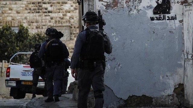 Kudüs&#039;te iki Filistinli genç darp edilip gözaltına alındı