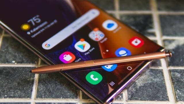 Samsung, Android 12 tabanlı yeni güncellemeyi alacak telefonları açıkladı