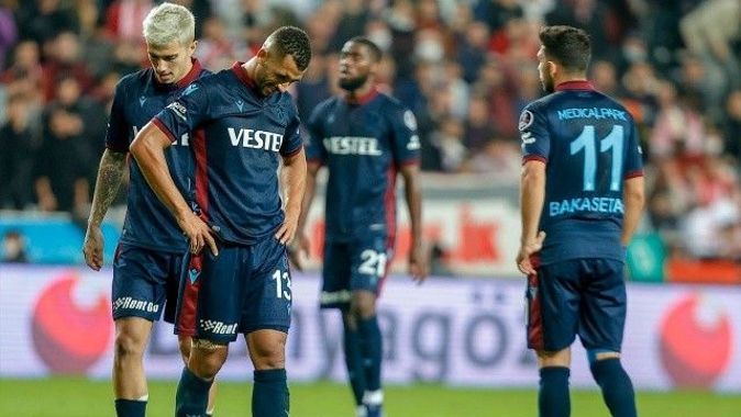 Trabzonspor&#039;a acı çelme | Deplasmanda Antalyaspor&#039;a kaybetti