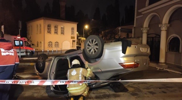 Üsküdar’da lüks araç takla attı: Kazadan yaralı kurtulan adam canlı yayın açtı