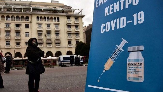 Yunanistan&#039;da 60 yaş kararı: Aşı olmayana 100 avro ceza