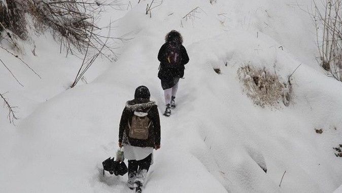 4 ilde eğitime kar engeli: Okullar 1 gün tatil edilecek