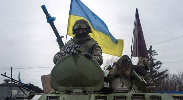 Almanya’nın ilginç yardım teklifine Ukrayna’dan sert tepki: Yastık mı gönderecekler?