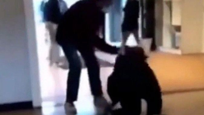 Belçika&#039;da kavga eden öğrenciyi yere fırlatan öğretmene tepki