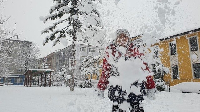 Eğitime kar engeli: Muş genelinde okullar tatil edildi