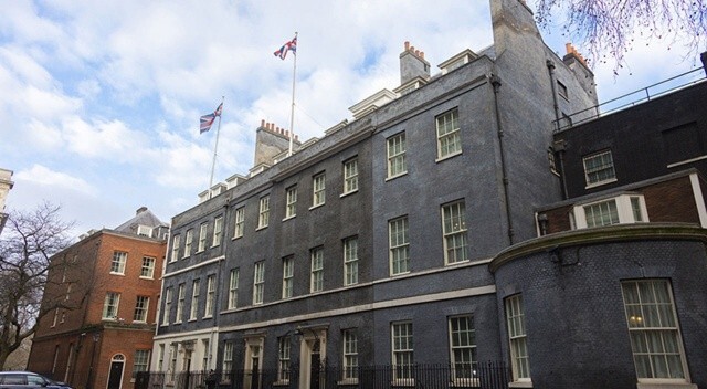 İngiliz polisi, Başbakanlıktaki partilere ilişkin soruşturma başlattı